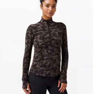 Like New Lululemon Run Briskly 1/2 Zip Heritage Camo Jacquard Black Size 2